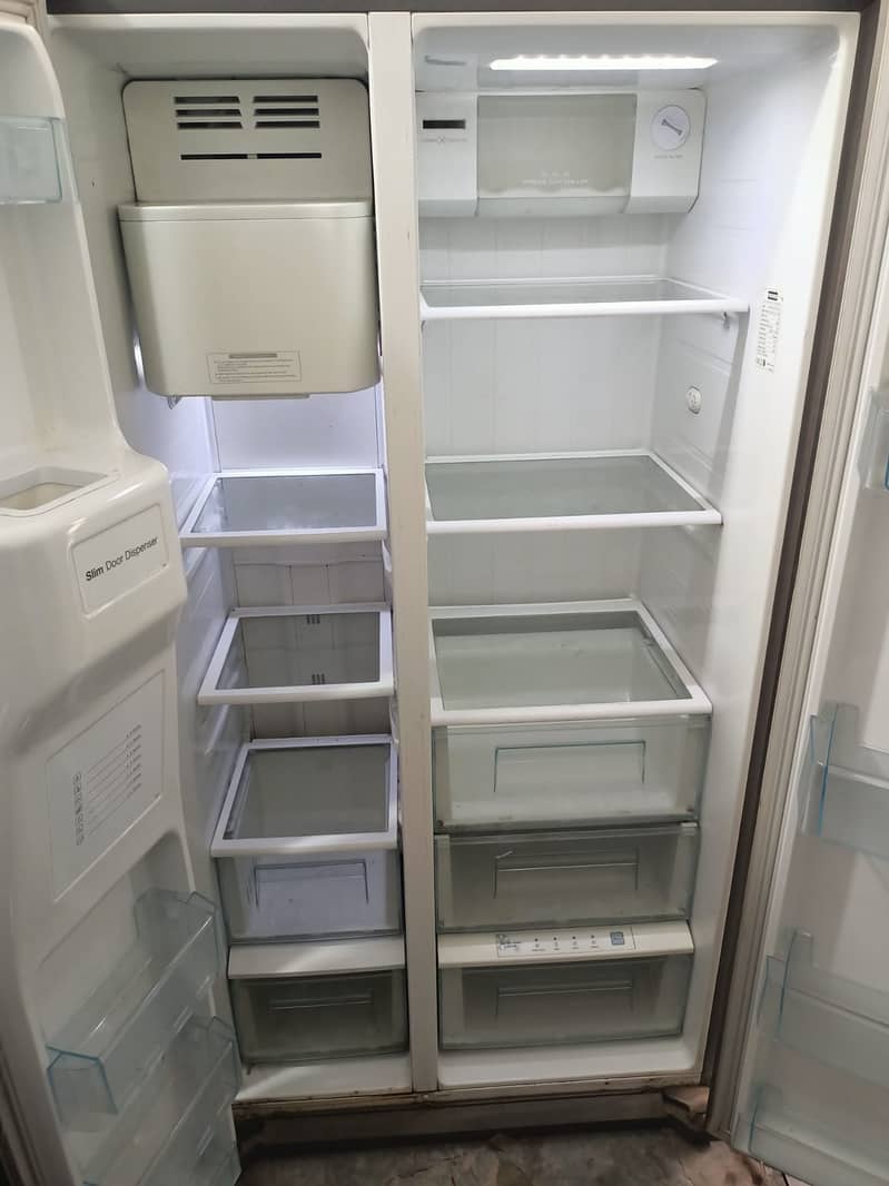 Frank refrigerator/Fridge for sale 5