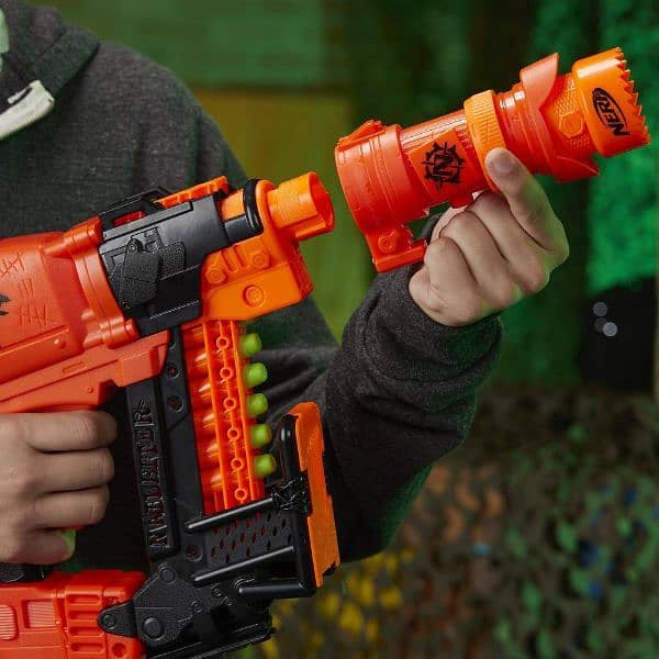 NERF Zombie Strike Nailbiter Zoom and Doom 5