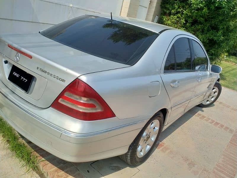 Mercedes C Class 2005 4