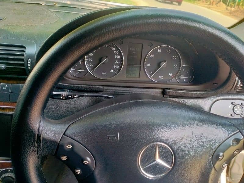 Mercedes C Class 2005 16