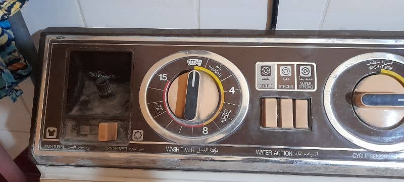 National semi automatic washing machine 0