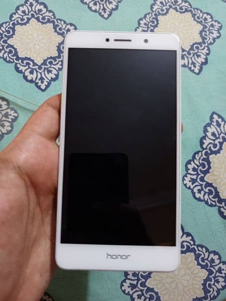 Huawei Honor 6x (Excellent Condition) 1