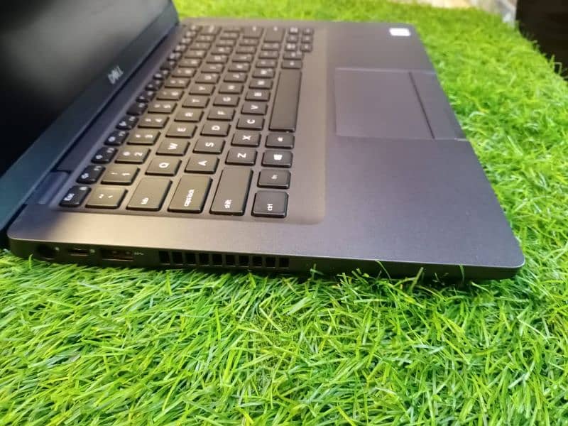 DELL LATITUDE 5400  TOUCH i5 8TH GEN 4