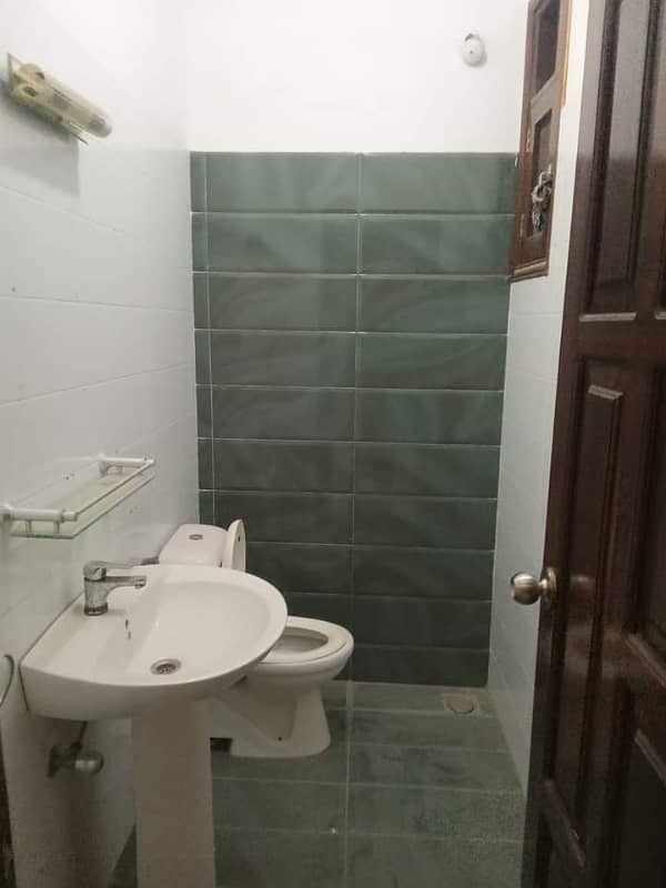 Portion For Rent Renovate Gulistane Jauhar VIP Block 2