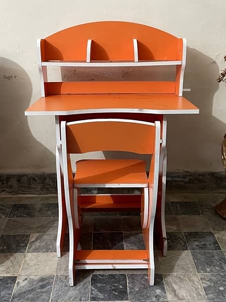 Study table for kids 4