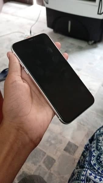 iPhone 11 pro 1