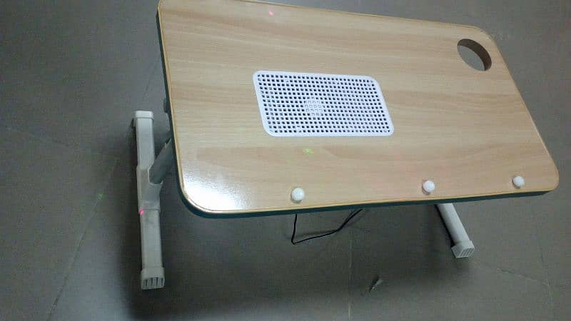 laptop cooler table, laptop stand, laptop table 3