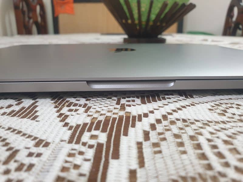 MACBOOK PRO 10