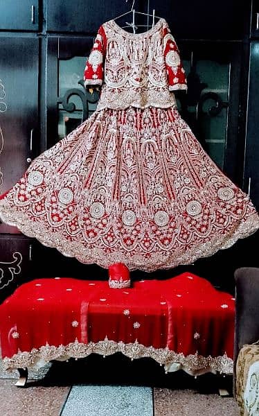 Bridal Lehnga for sale urgent 3