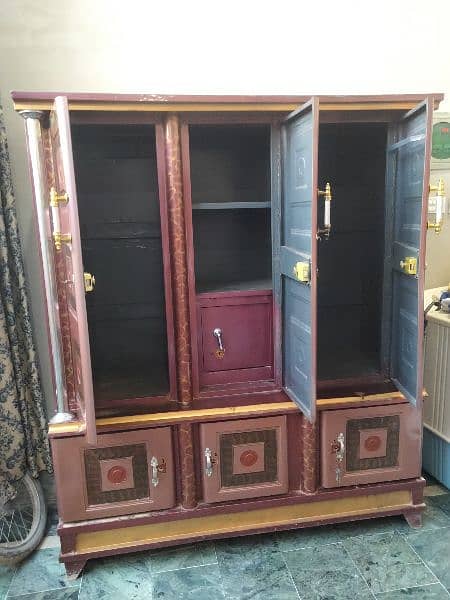 iron wardrobe 3 door very solid. . . . 03228842510 1