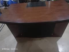 Studytable/officetable/sidetable/centertable/computertable/gamingtable