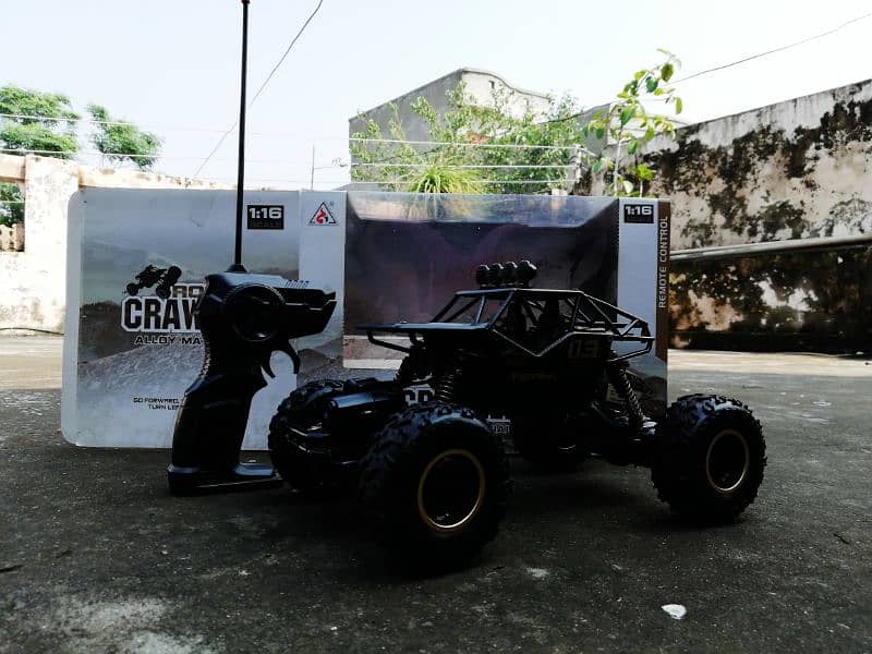 Rock Crawler RC car 0