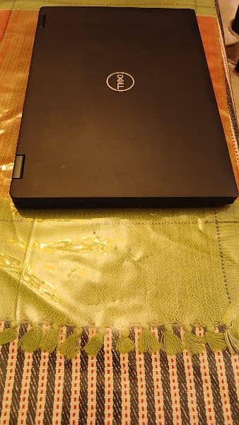 Dell latitude 7390 2 in 1. Check description. 1