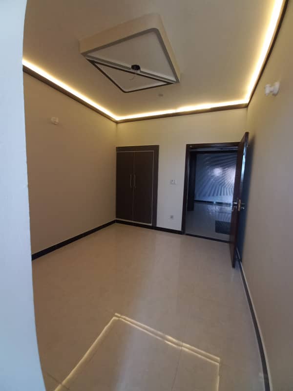 Two Bed Rooms Drawing & Dinning Apartment Luxury & stylish Brand New. . Ready for Shifting. 18