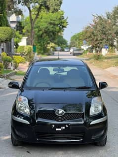 Toyota Vitz 2010