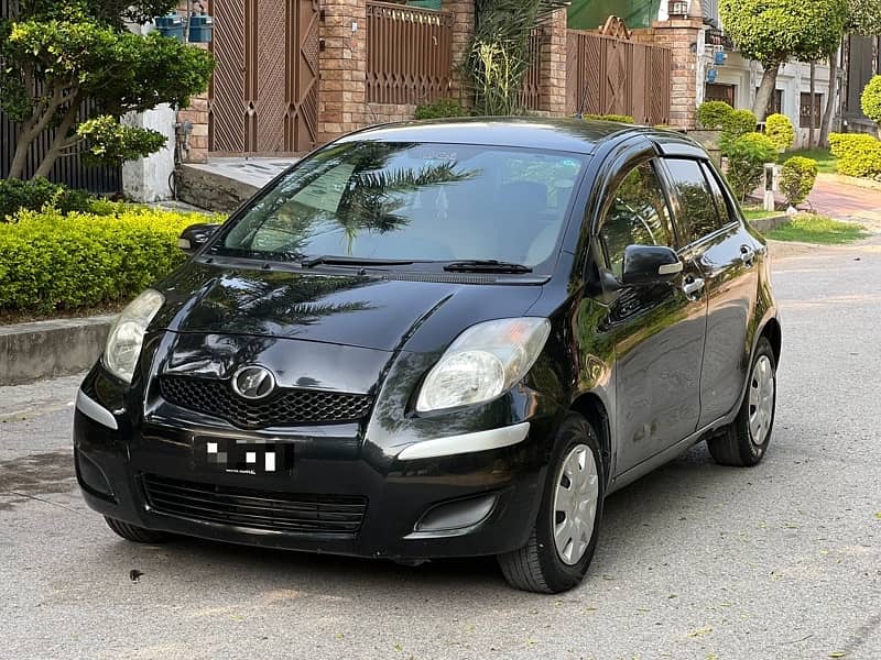 Toyota Vitz 2010 3