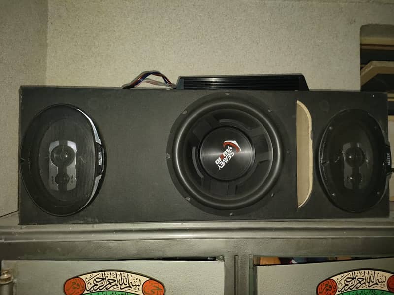 Seavey Woofer With Two Beltek Speakers and still cool amplifier 2