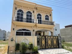 5 MARLA SPECIOUS HOUSE FOR SALE AT 50 FT WIDE ROAD NEAR TO MAIN ROAD PARK & AMENITIES | GAS AVAILABLE 0