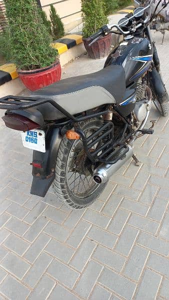 Suzuki 150 8