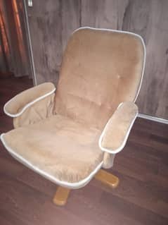 Camel Color Revolving Chair