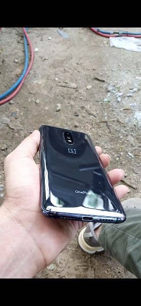 OnePlus 7 (8GB-256GB) 2