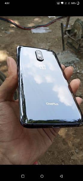 OnePlus 7 (8GB-256GB) 3