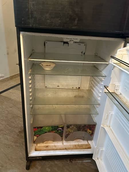 dawlance Fridge for sale two doors 10