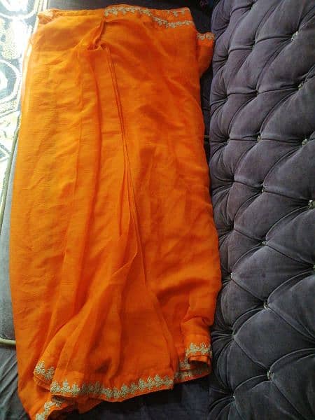 saree orange, blouse gray 3