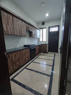 D17/2 MVHS A block dubbl storey house available for sale