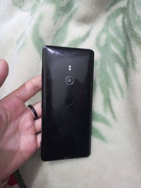 Sony experia xz3 1