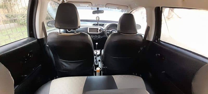 Toyota Vitz 2013 reg 2016 8