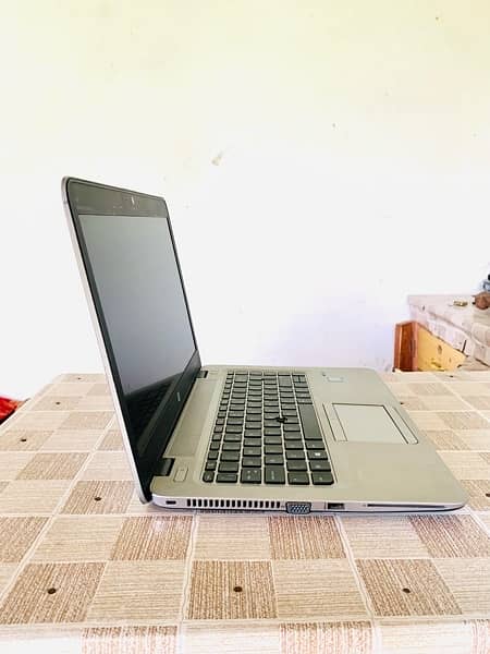 HP elite book 840G4 3