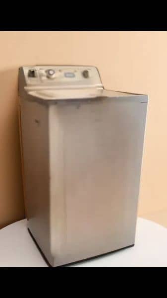 Super Asia Washing Machine ( Metal body ) in working condition. 3