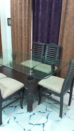 Dining table 0