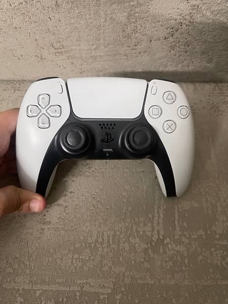 PS5 orignal controller 3