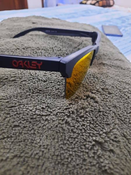 Frogskin lite Oakley sunglass 1