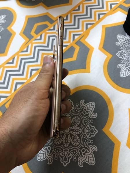 IPHONE XS MAX GOLD (PTA APPROVED) 2