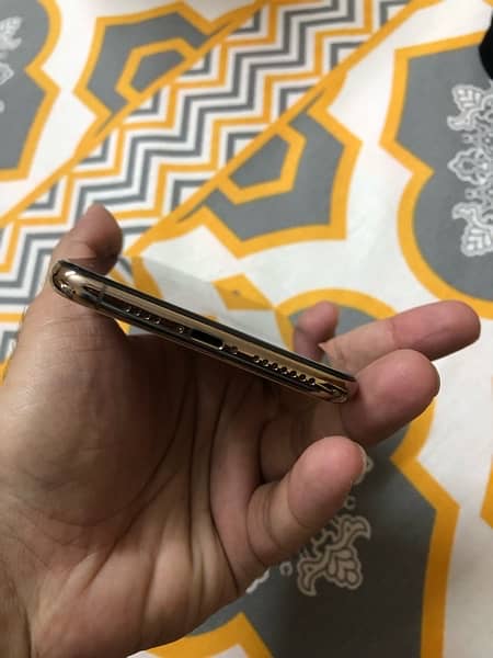 IPHONE XS MAX GOLD (PTA APPROVED) 3