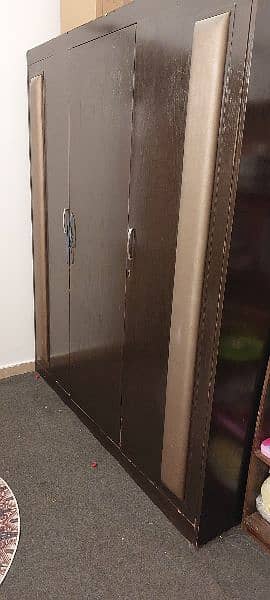 cupboard lasani 3door 1