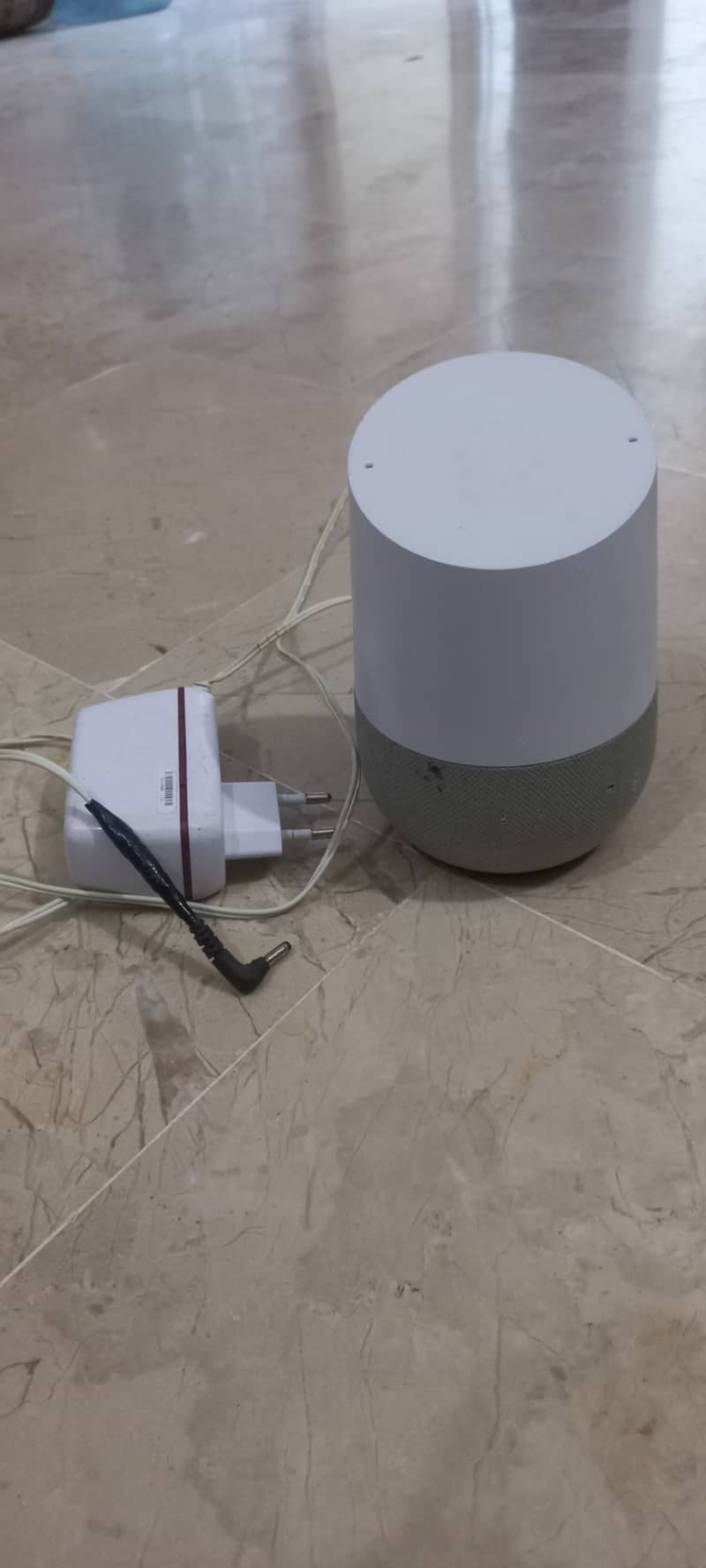 Google Home perfectly working and in genuine condition 0