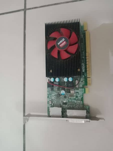 AMD R5 340X Graphics Card 1