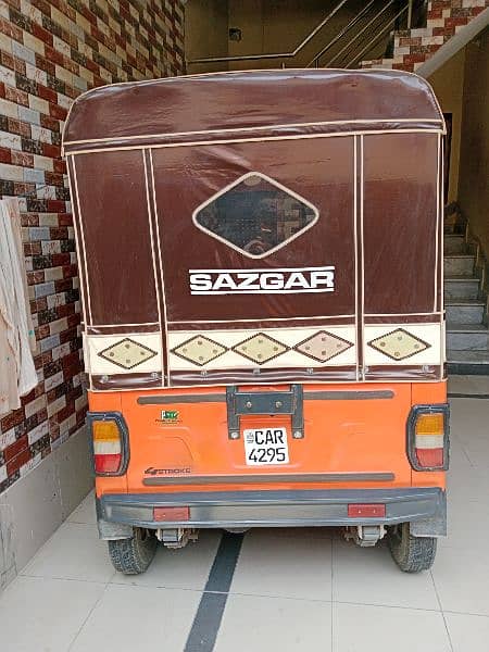 New Sazgar Delux XL Rickshaw Lpg cylinder 2