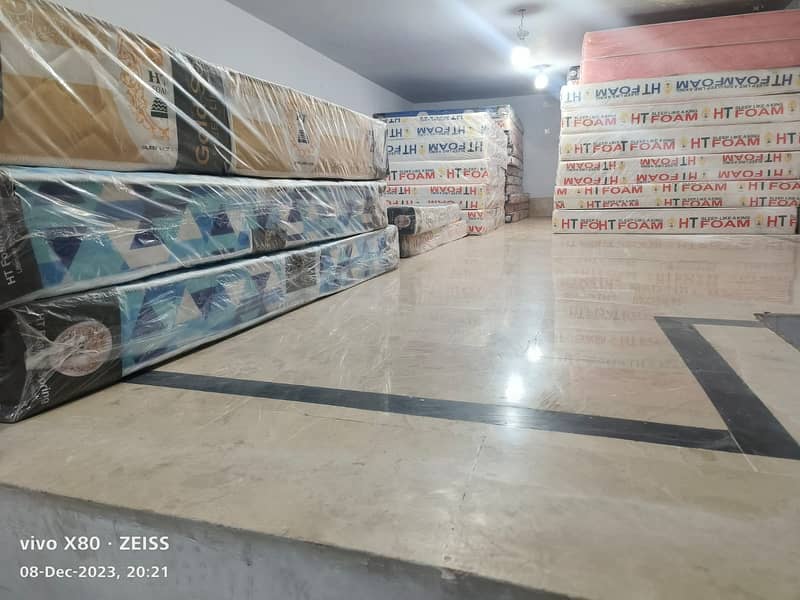 Single double mattress for sale/ free home delivery/for sale in lahor 18