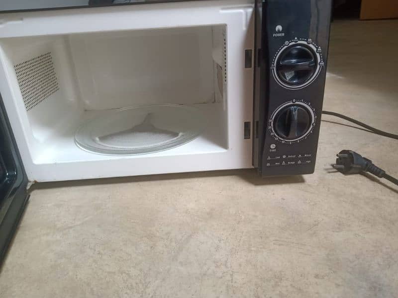 Orient microwave oven 20 Ltr. 3