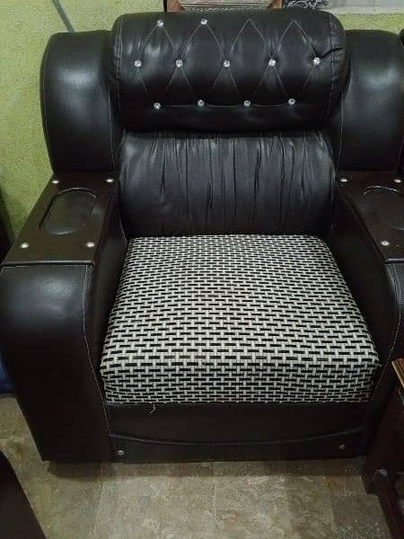 urgent sell sofa set 2