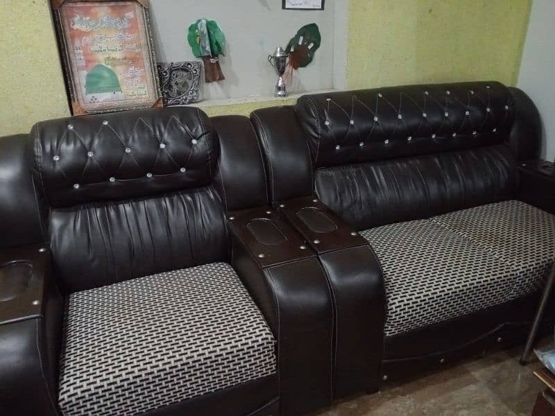 urgent sell sofa set 4