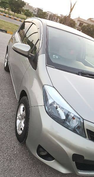 Toyota Vitz 2012 5