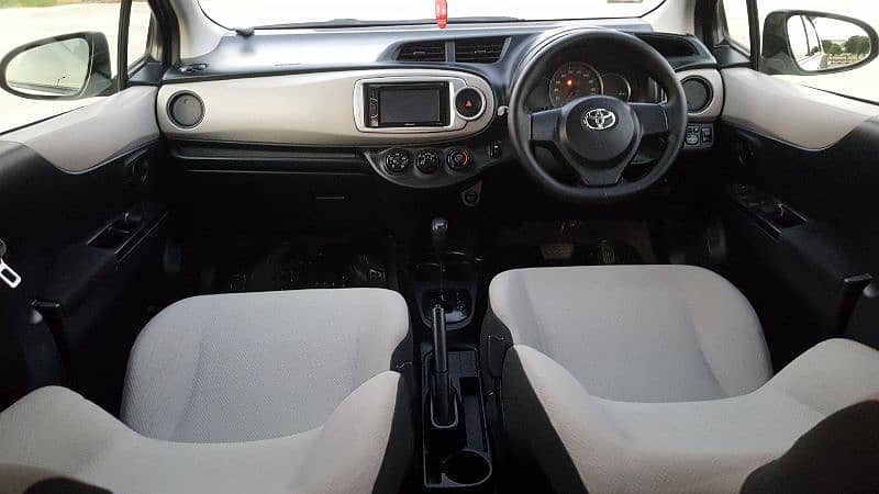 Toyota Vitz 2012 11