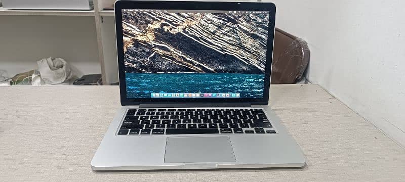 MacBook Pro 2015 13" ci5 Retina display 0