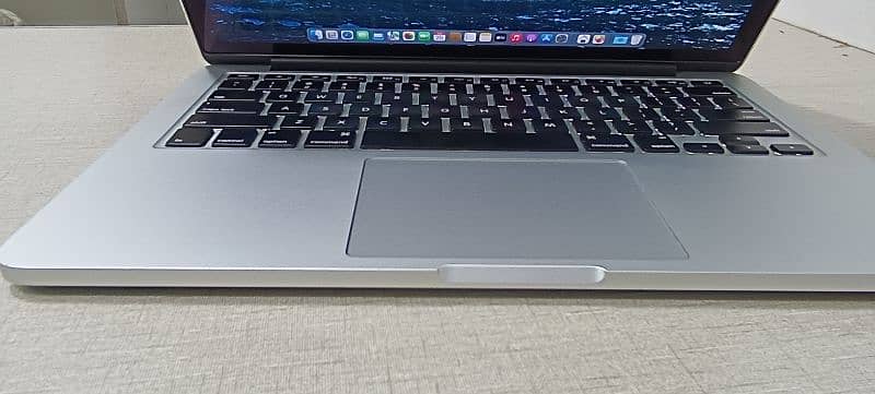 MacBook Pro 2015 13" ci5 Retina display 12